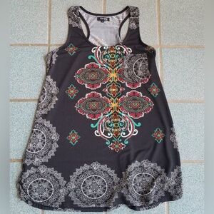Stella Black BohoTank Top
Paisley Racerback
Sz Small